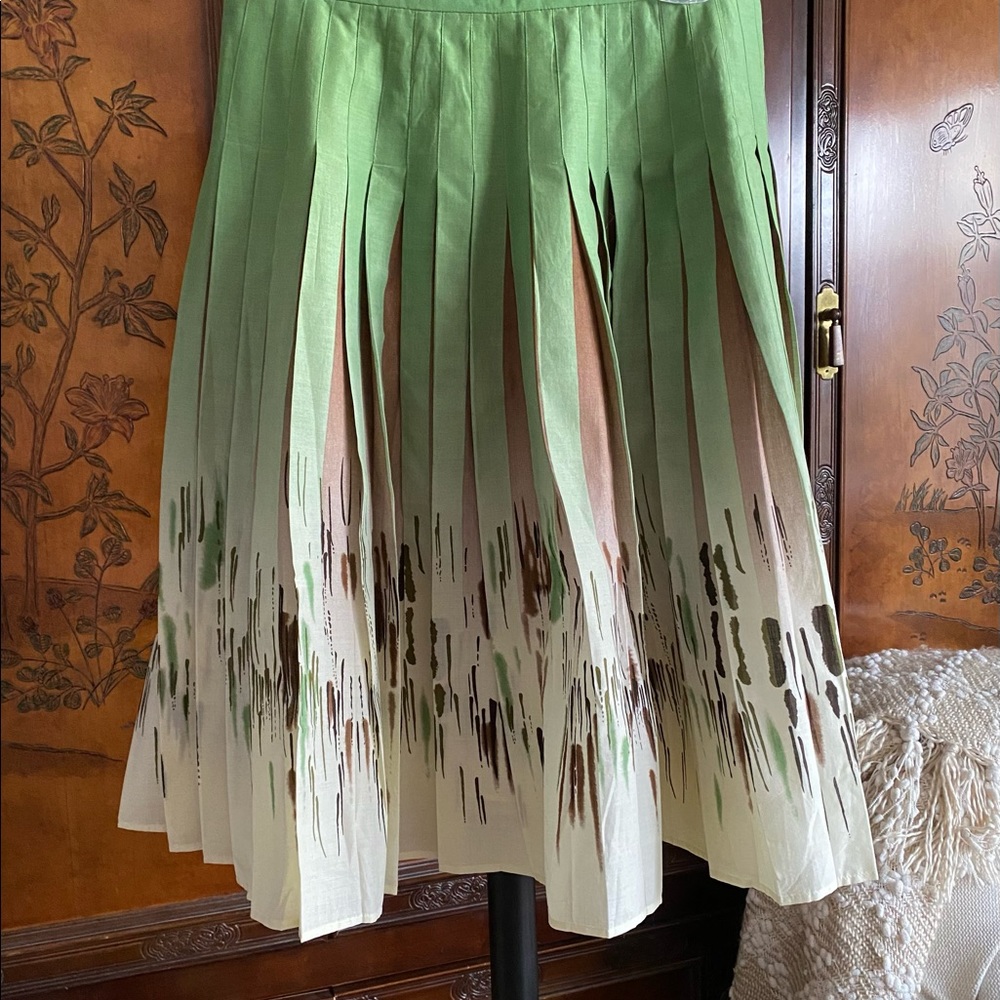 BCBGMaxAzaria pleated patterned skirt